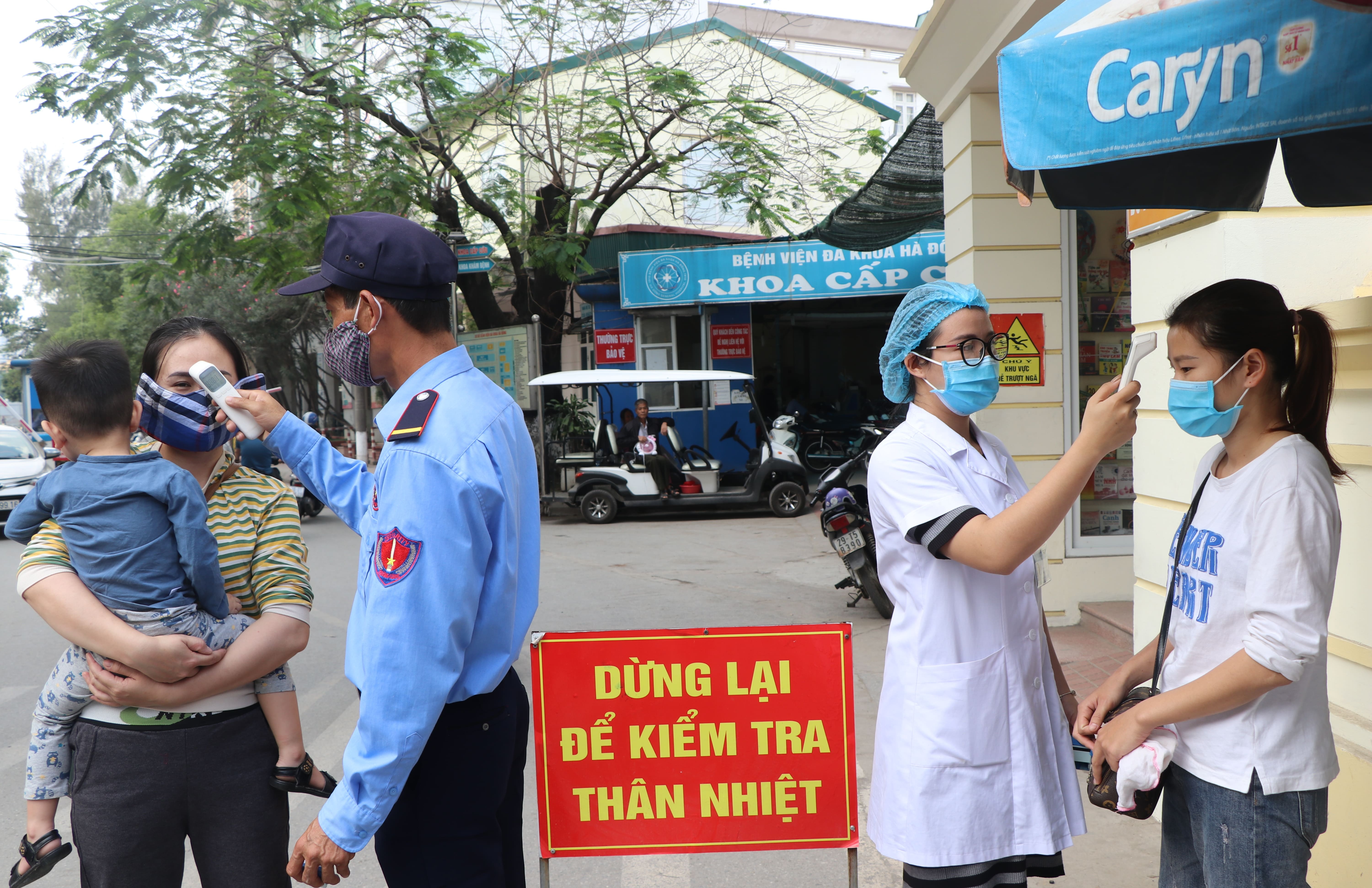 Bệnh viện đa khoa Hà Đông “Siết chặt phòng chống dịch Covid-19 - Đảm bảo an toàn khám, chữa bệnh”