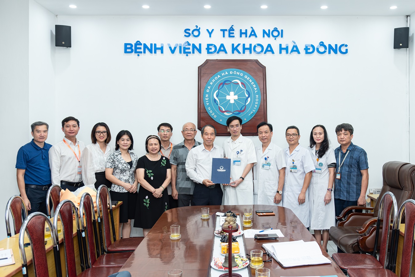 BVĐK Hà Đông kí kết thỏa thuận hợp tác trở thành cơ sở thực hành của sinh viên khối nghành khoa học sức khỏe trường đại học Phenikaa