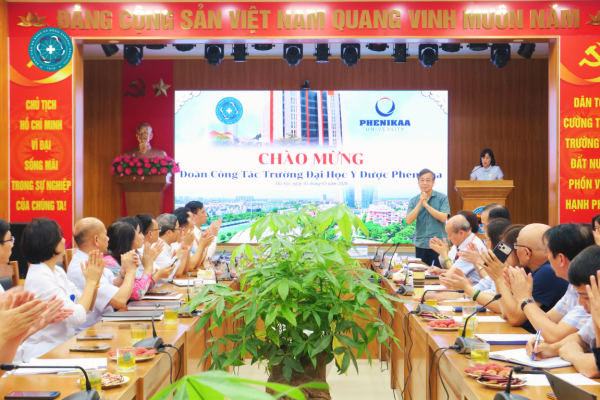 Bệnh viện Đa khoa Hà Đông làm việc với Trường Đại học Y – Dược Phenikaa, thúc đẩy hợp tác đào tạo thực hành