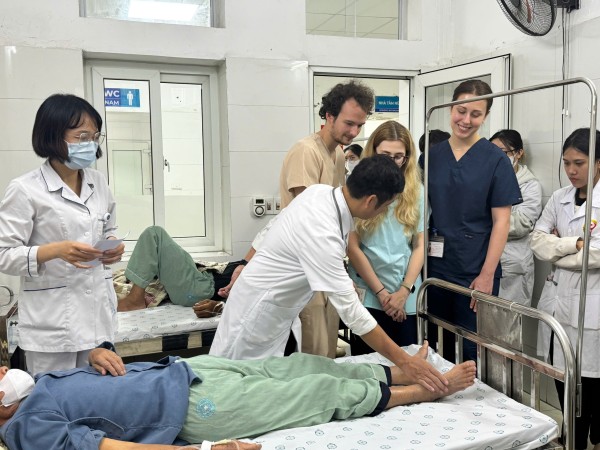 BVĐK Hà Đông: điểm đến thực hành lâm sàng tin cậy cho sinh viên quốc tế