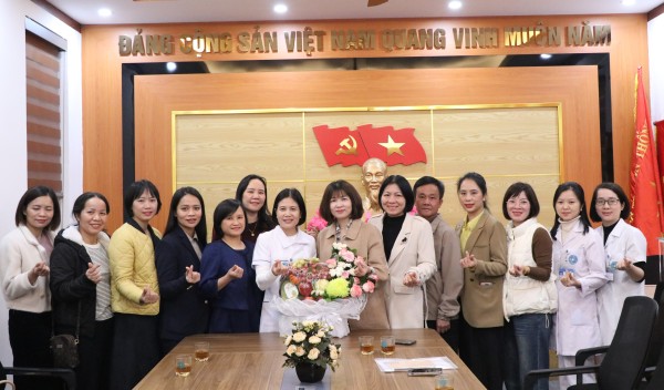 BVĐK Hà Đông đón tiếp đoàn BVĐK Sóc Sơn tới học tập và chia sẻ kinh nghiệm công tác Điều dưỡng