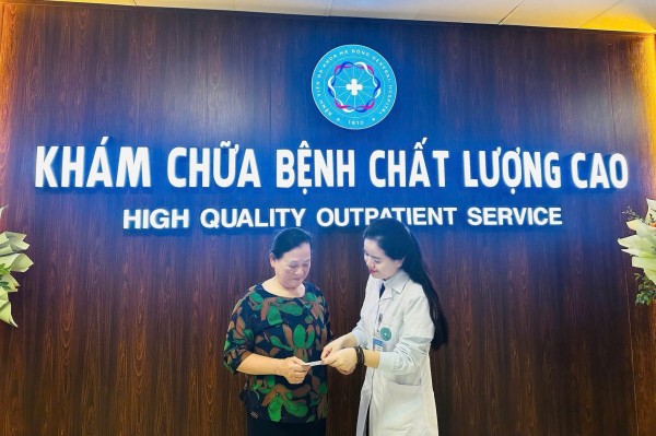 Ho kéo dài, sốt về chiều - đừng chủ quan với bệnh Lao