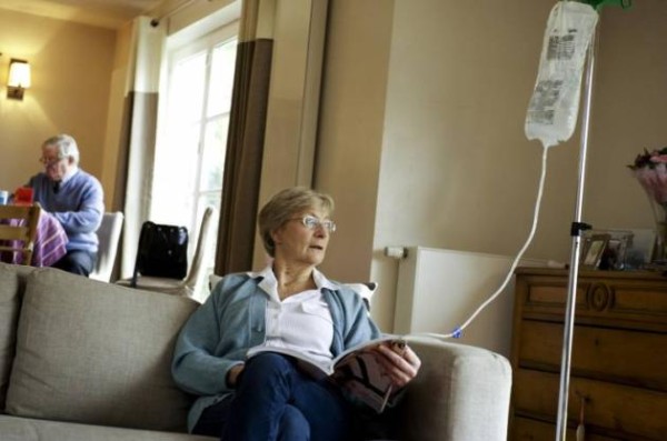 LỌC MÀNG BỤNG (CAPD) - GIẢI PHÁP ĐIỀU TRỊ SUY THẬN CHỦ ĐỘNG TẠI NHÀ