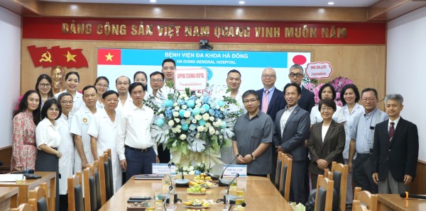 BVĐK Hà Đông phối hợp cùng chuyên gia Nhật Bản và Bệnh viện Quân y 103 trong hội chẩn, thực hành chuyên môn Tim mạch và Y học cổ truyền
