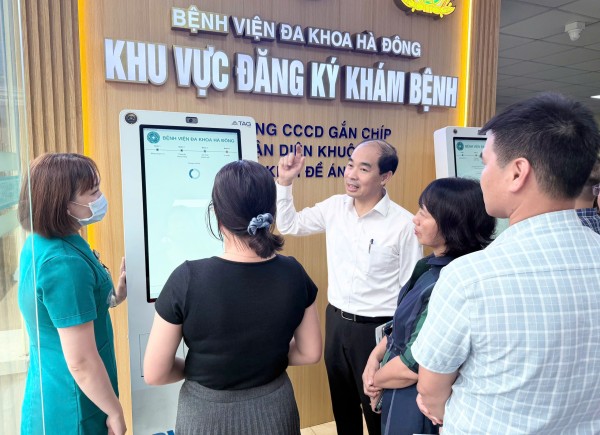 Bệnh viện Đa khoa Hà Đông triển khai thực hiện 06 Nghị quyết về khoa học và công nghệ, đổi mới sáng tạo và chuyển đổi số