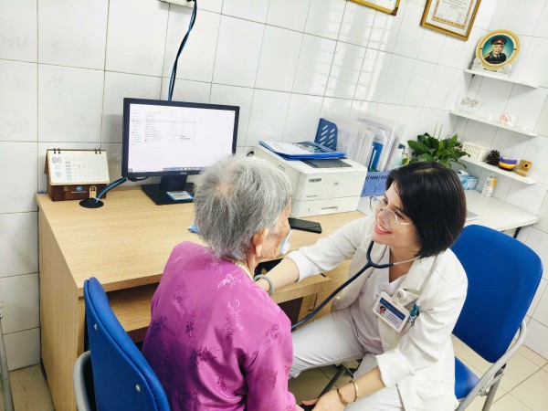 Mô hình tái khám “ 1 bác sĩ – 1 bệnh nhân” tại khoa Nội tim mạch