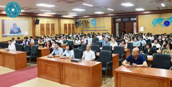 Đảng bộ Bệnh viện Đa khoa Hà Đông tham gia Hội nghị học tập, quán triệt Nghị quyết Hội nghị Trung ương 2 khóa XIV