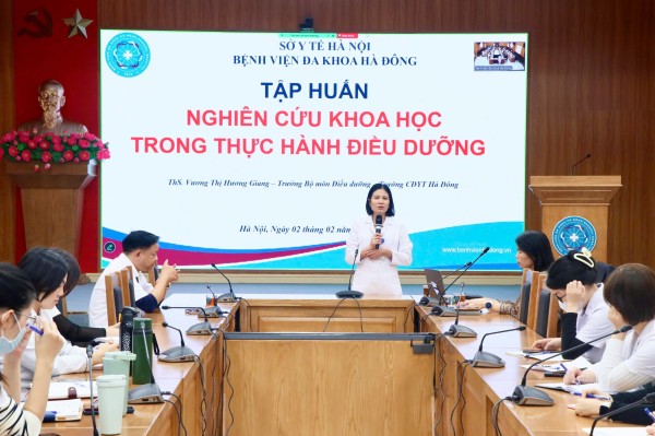 Bệnh viện Đa khoa Hà Đông: Tổ chức Tập huấn đào tạo phương pháp nghiên cứu khoa học cho Điều dưỡng năm 2026