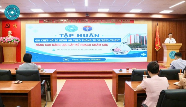 Bệnh viện Đa khoa Hà Đông: Tổ chức đào tạo hướng dẫn ghi chép hồ sơ bệnh án theo thông tư số 32/2023/TT - BYT