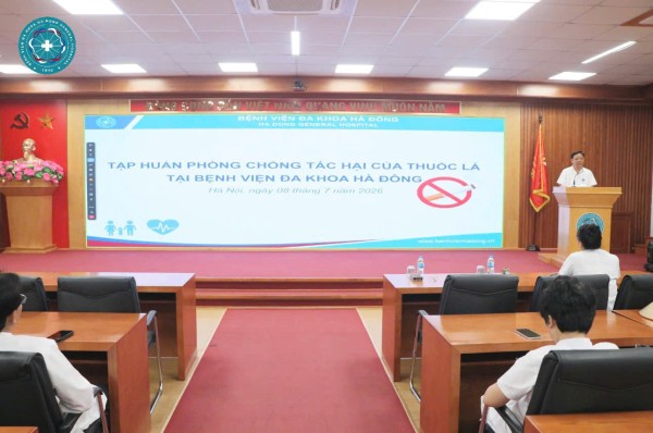 Bệnh viện Đa khoa Hà Đông tổ chức tập huấn phòng chống tác hại của thuốc lá, xây dựng môi trường bệnh viện không khói thuốc