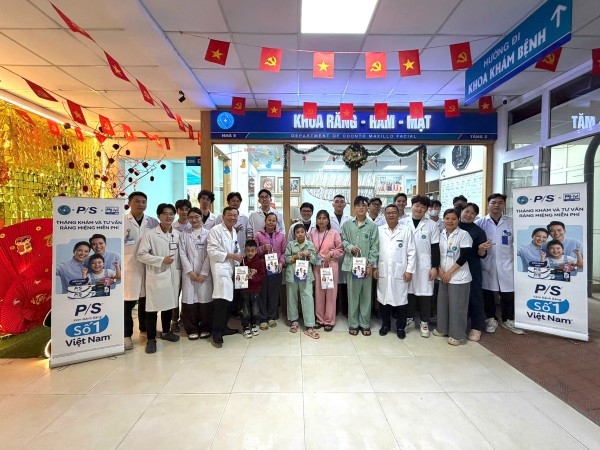 Chung tay chăm sóc sức khỏe răng miệng- hoạt động khám, tư vấn miễn phí và tặng quà nhân ngày Răng Miệng thế giới